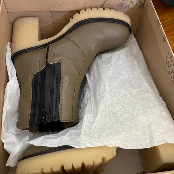 FREE PEOPLE chelsea boot - Picture 7 of 8